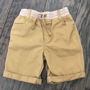 Boys khaki shorts size 7 excellent condition